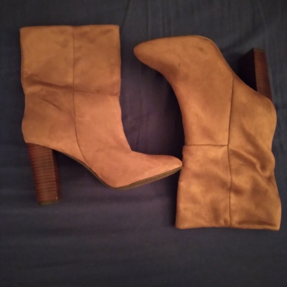 Suede Thick Heeled Boots